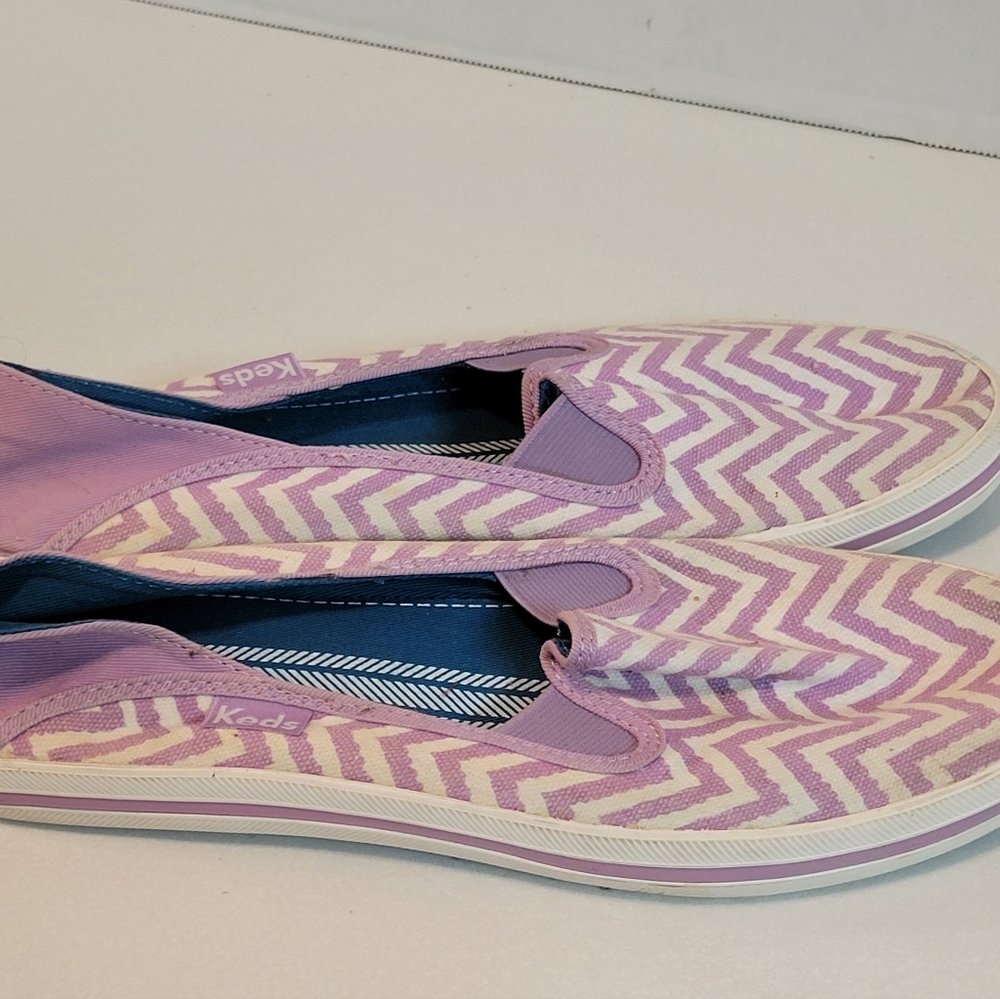 Keds lavende and white chevron slip in shoes size 9 - Picture 7 of 10